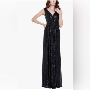 Black sleeveless sequins gown